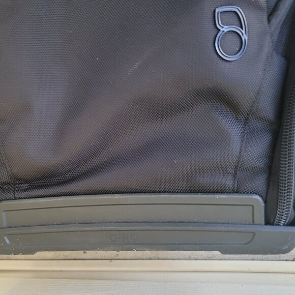 G-RO Smart Carry-On Bag 22" 2-Wheel Luggage + Battery Pack ALL BACK - Picture 9 of 16